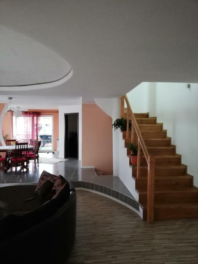 Casa Borza Hotel Alba Iulia Ngoại thất bức ảnh